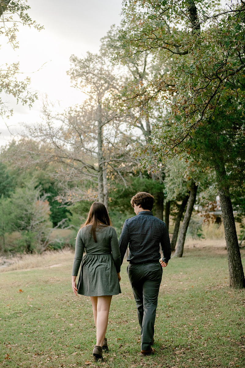 Picnic Engagement session at Lake Bryan in College Station, Texas